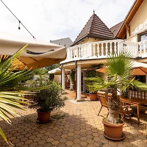  Bed & Breakfast Palazzo Hongarije