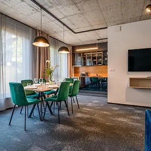 **** Aparthotel Noir - Smart Hongarije